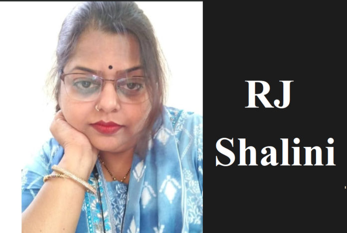 RJ Shalini Singh, the pen artist